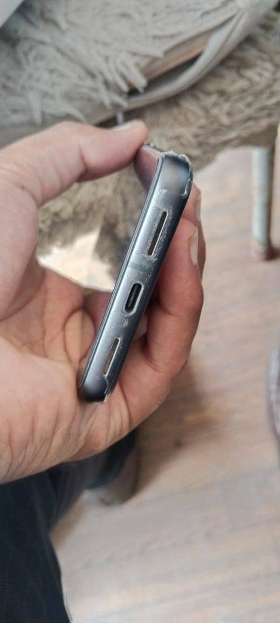 Google Pixel 8 2