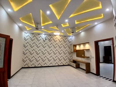 10 Marla House for Rent in Bahria Town Lahore | Prime Location | Beautiful & Well-Maintained House**