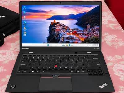 Lenovo ThinkPad X1 Carbon  – Slim & Premium Business Laptop