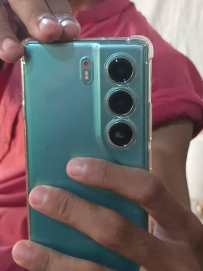 Tecno camon 40 10-9 Box nhi Charger Ha 03194382722 Rabta kro