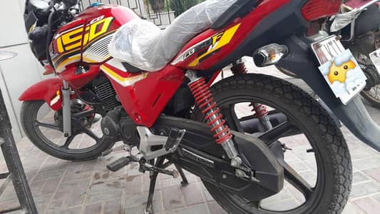Honda CB150F (2025 Model) – Like Brand New!