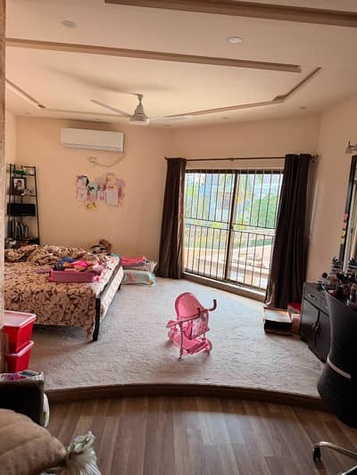 A 1 KANAL BEAUTIFULL HOUSE FOR SALE