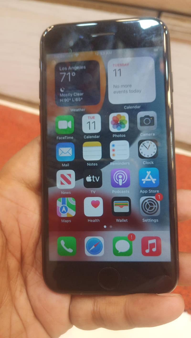 Apple iPhone 7 4