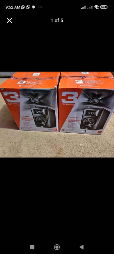 JBL LSR 305 GOOD CONDITION.