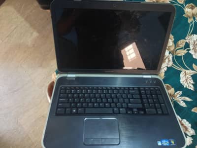 Core i5 4 Gen 8GB/256-SSD 17" Inch Display
