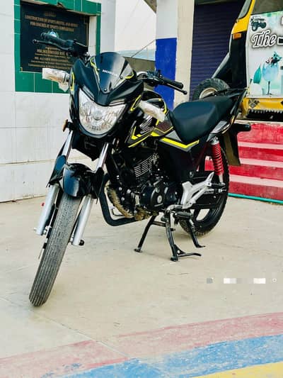 CB 150F GOLDEN NUMBER 786