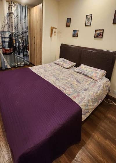 Daily basis weekly basis one bedrooms fully furnished luxury apartments available for rent Gulberg greens Islamabad