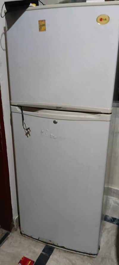 2 door, no-frost refrigerator,