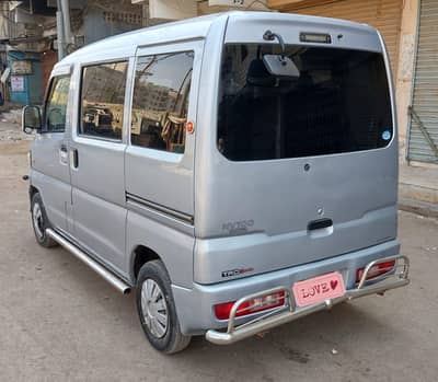 Nissan Clipper 2012