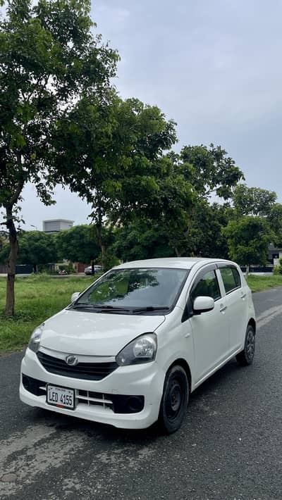 Daihatsu Mira es
