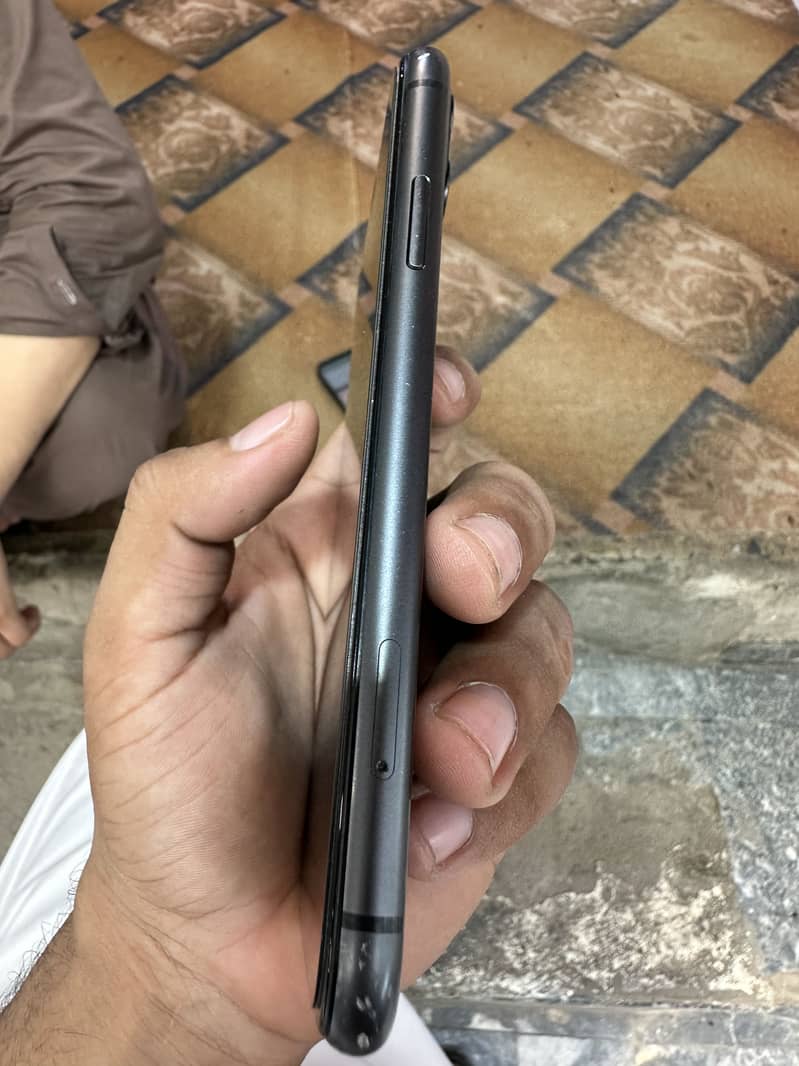 Apple iPhone 11 1