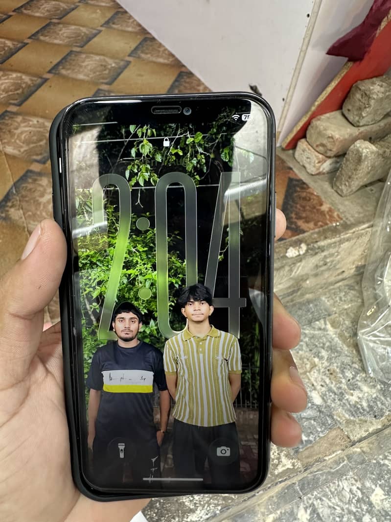 Apple iPhone 11 5