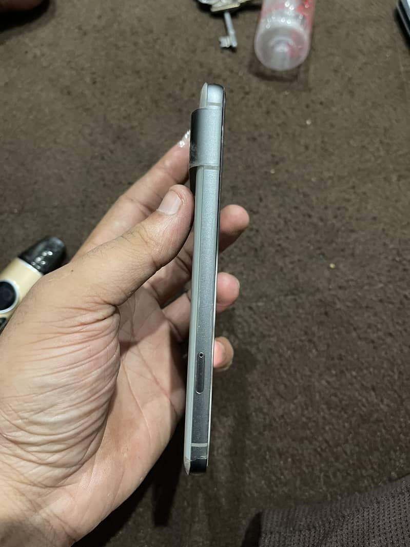 Google Pixel 8 3