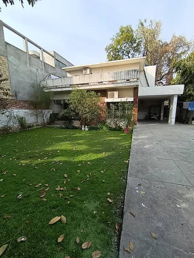 PLOT PRICE BUNGALOW IN MAIN CANTT