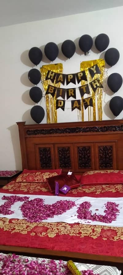 urgent sale king size bed