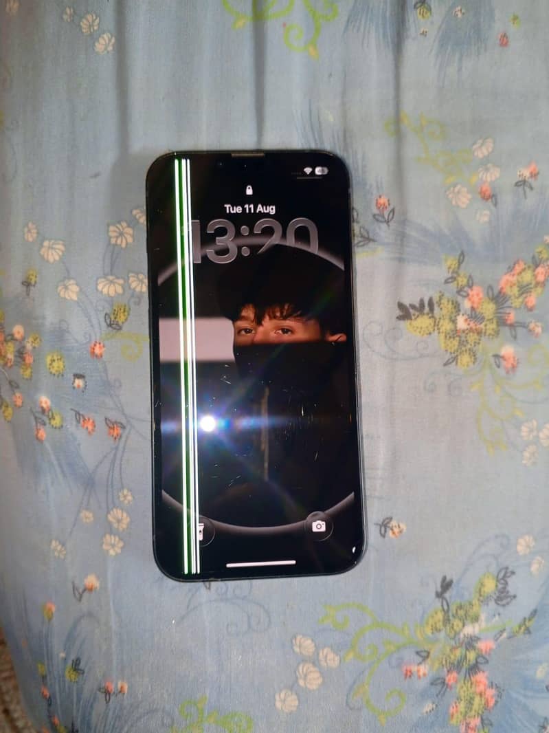 Apple iPhone 13 1