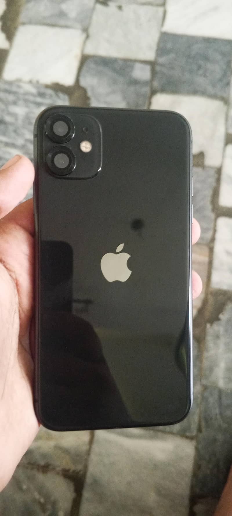 Apple iPhone 11 0