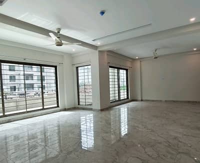13 Marla Flat For sale In Lahore