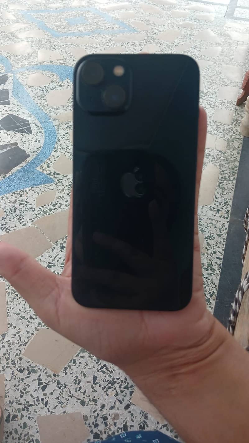 Apple iPhone 13 0