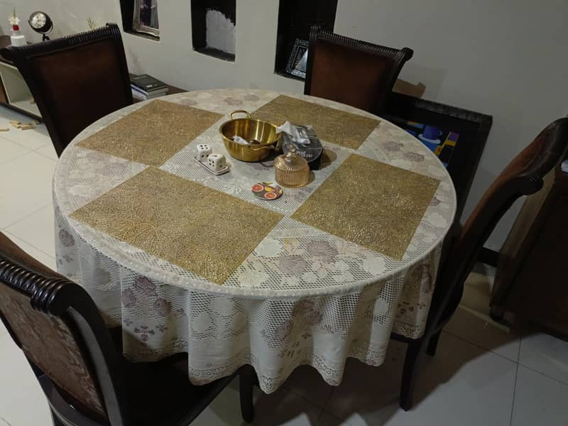Dining table round 2