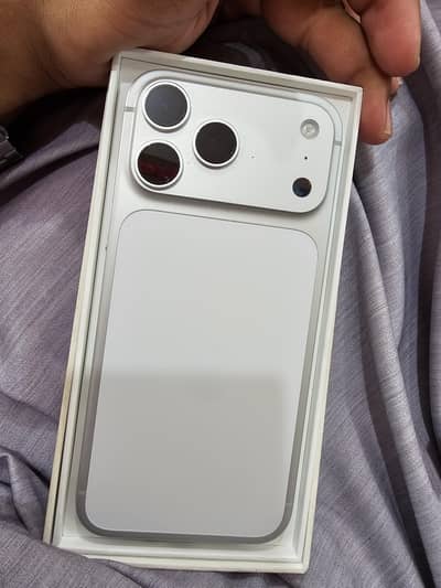 Apple iPhone 17 Pro Max icloud