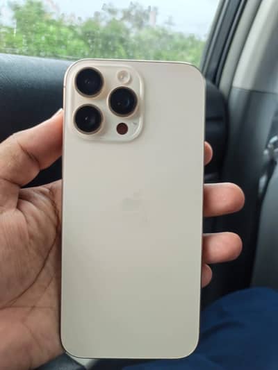 Apple iPhone 16 Pro Max