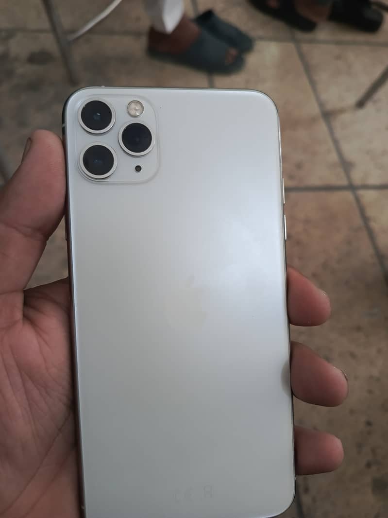 Iphone 11 pro max 2