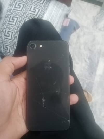 Apple iPhone 8