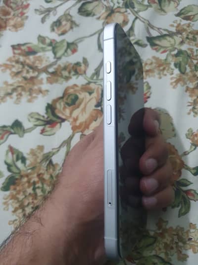 Apple iPhone 16 Plus