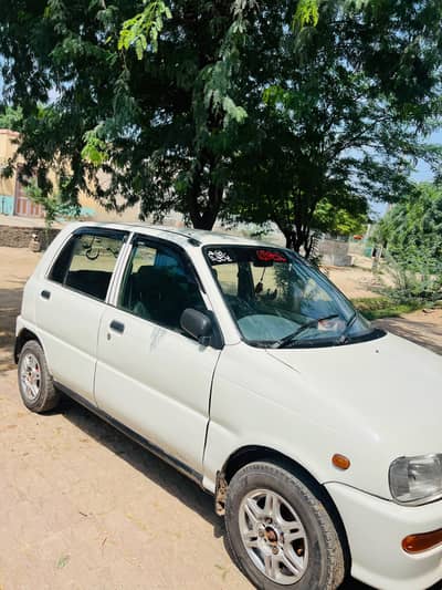 Daihatsu Cuore 2003