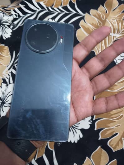 Tecno camon 30 pro 5g