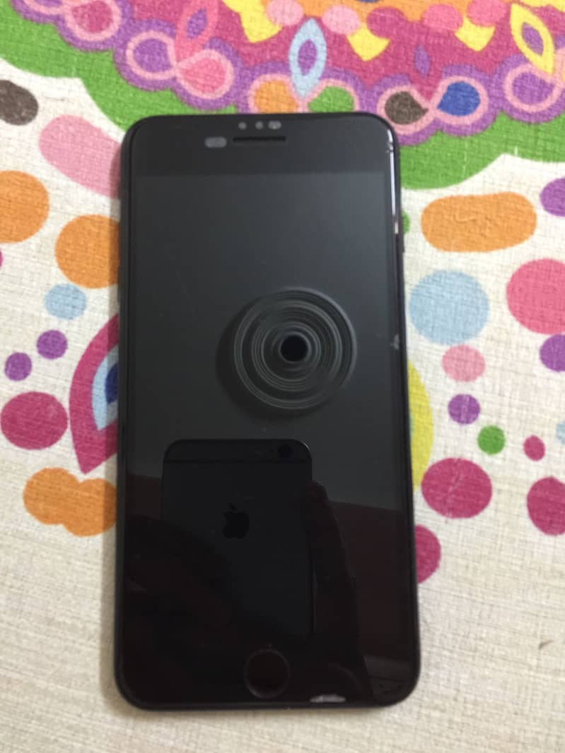 Apple iPhone 7 Plus 1