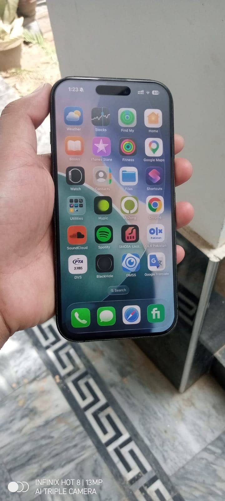 Apple iPhone 16 Pro 6