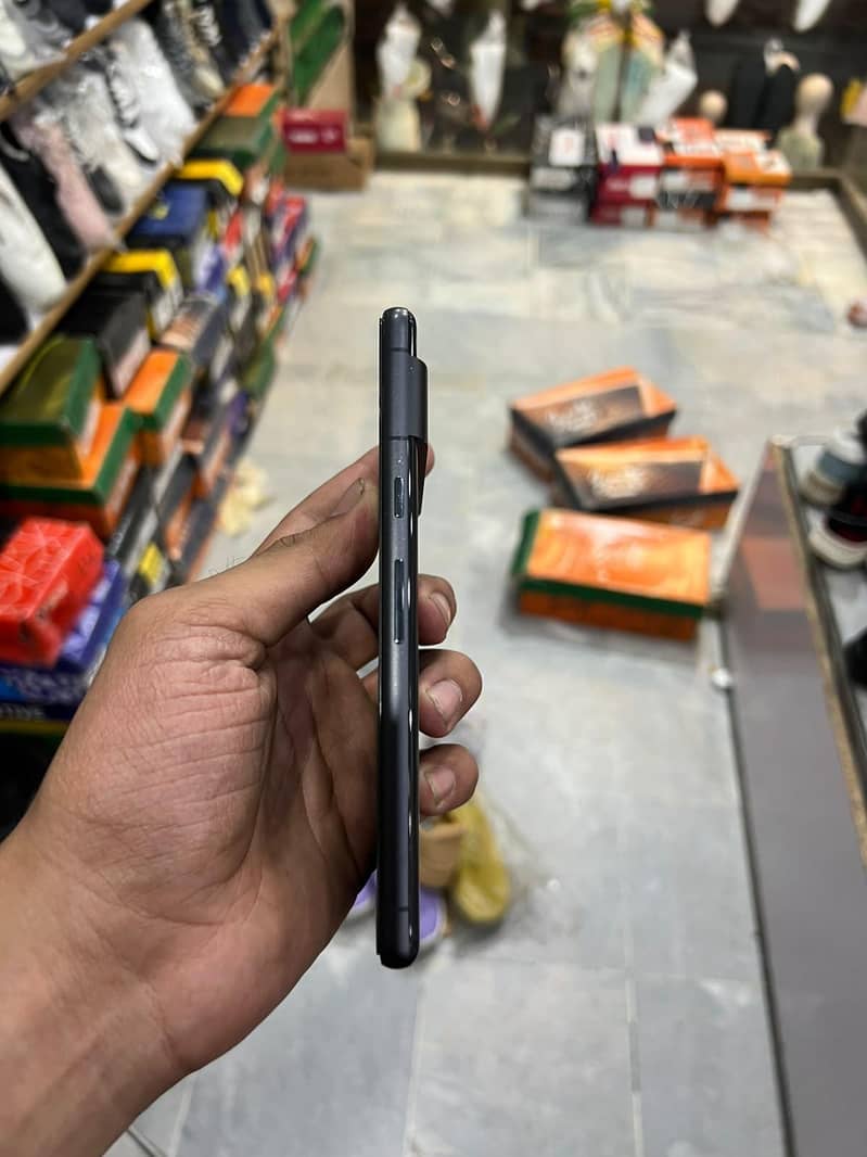 Google Pixel 7 3