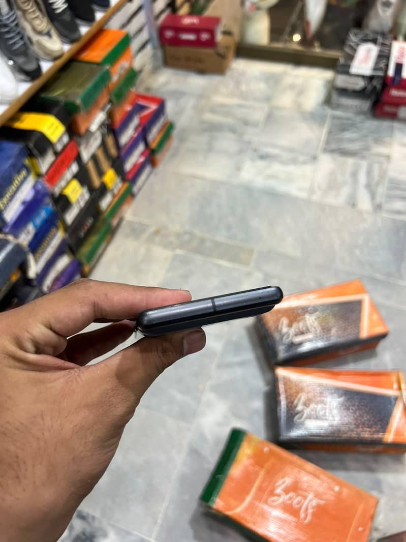 Google Pixel 7 5