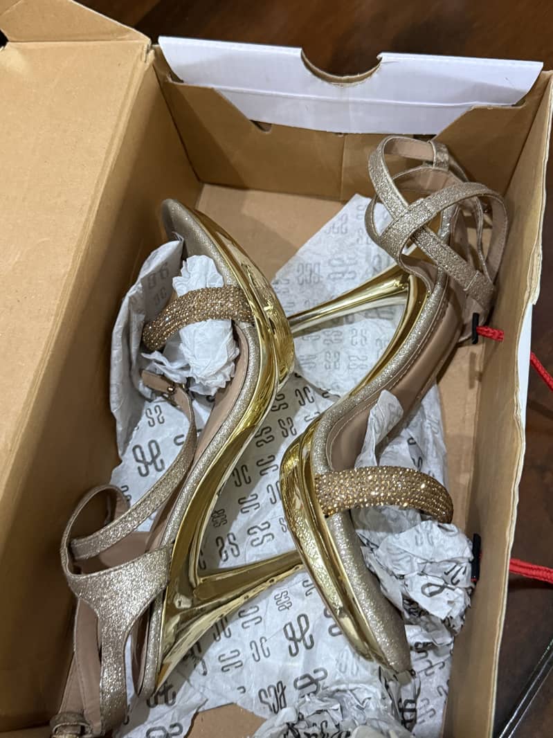 Sandals 4