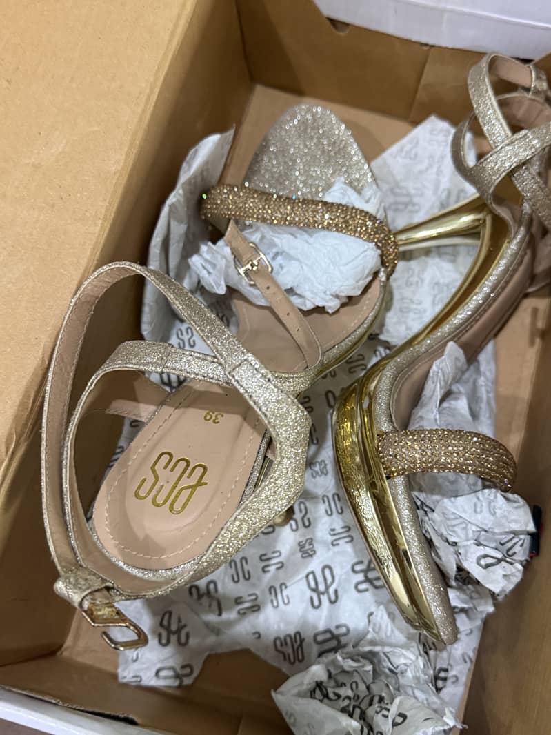 Sandals 5
