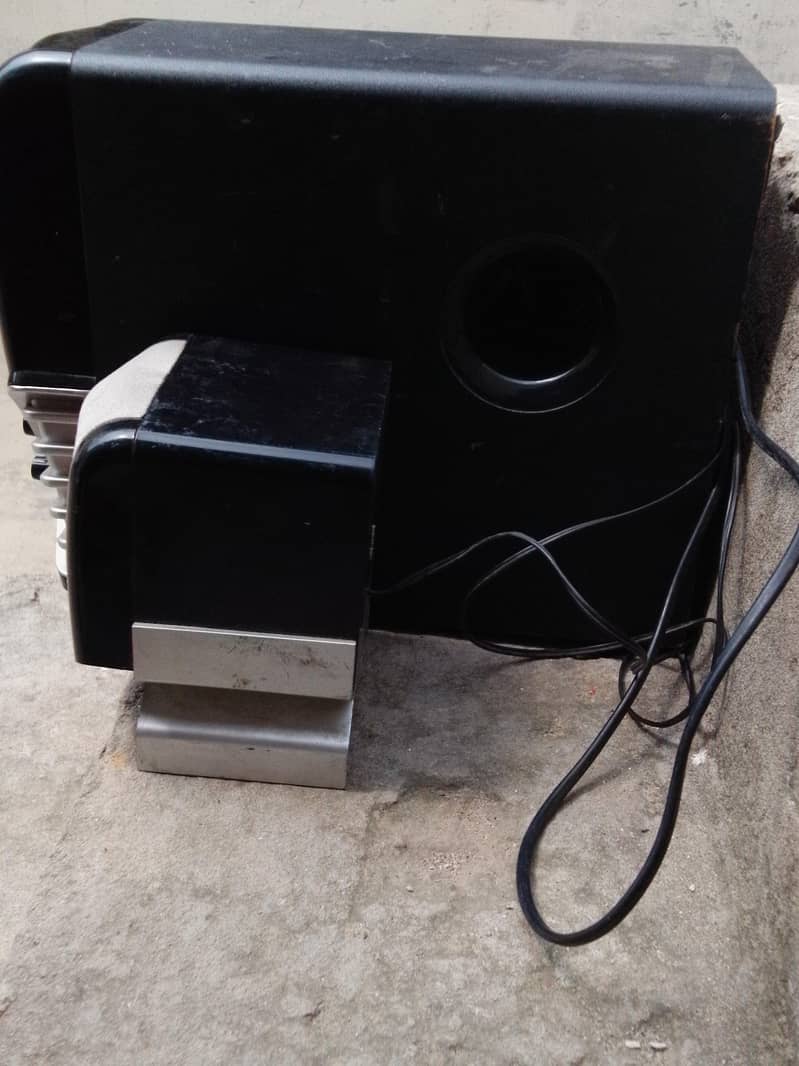 bofer speaker 4