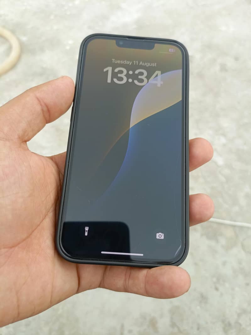 Apple iPhone 13 1