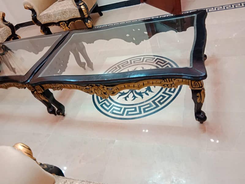 2 same central table 1