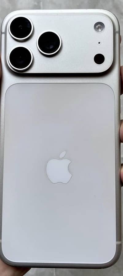 I phone 17 pro max JV