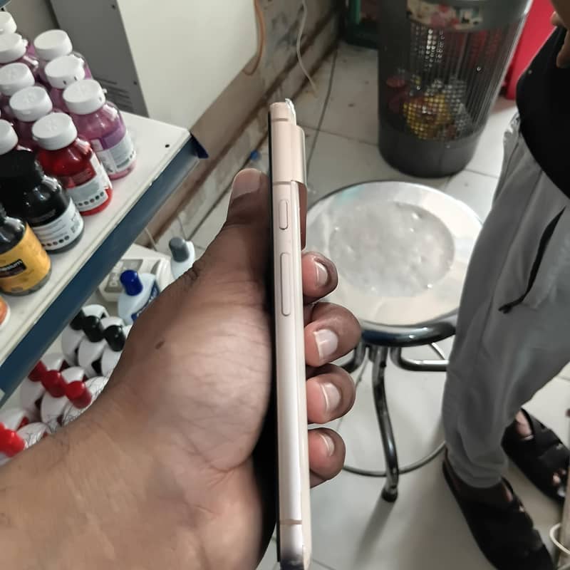 Google Pixel 8 1