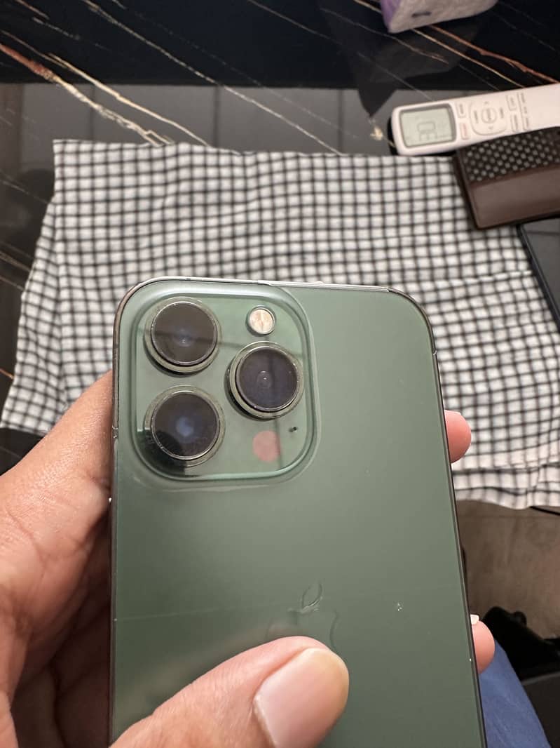 Apple iPhone 13 Pro 6