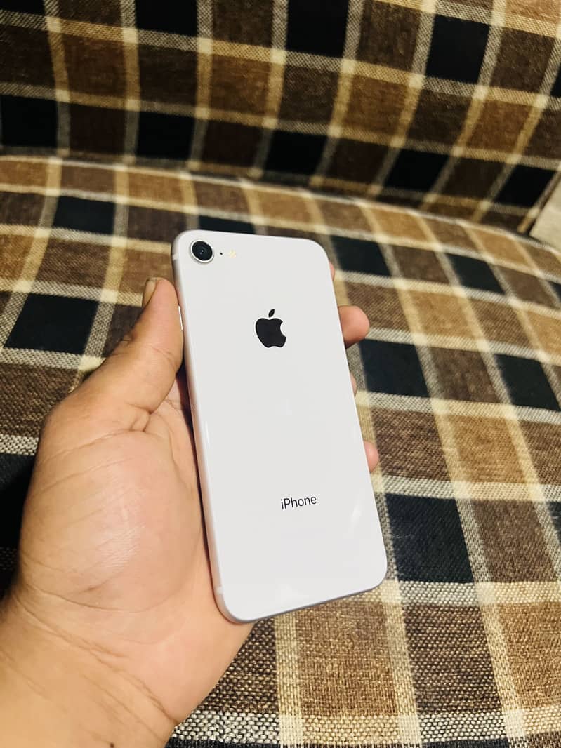 Apple iPhone 8 2