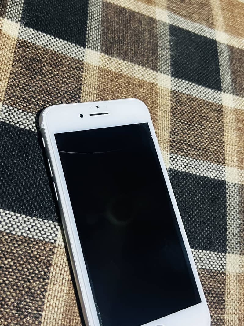 Apple iPhone 8 7