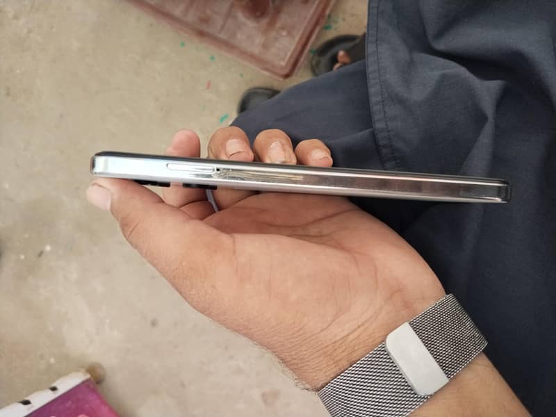 Infinix Note 30 5