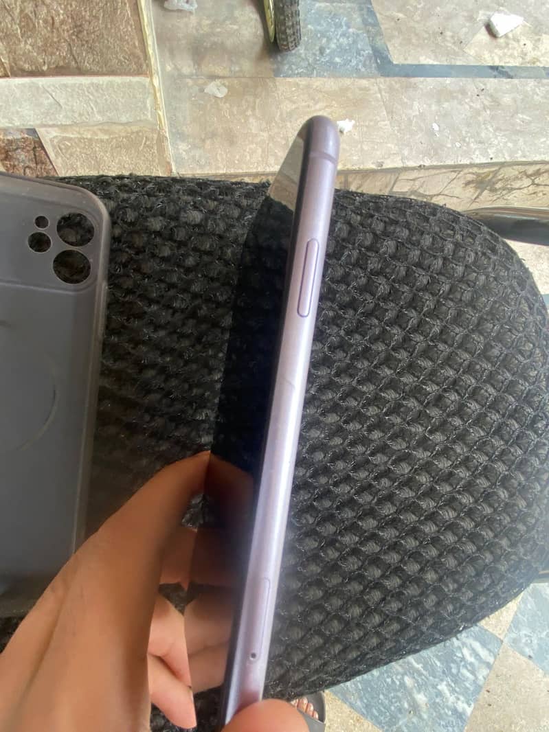 Apple iPhone 11 1