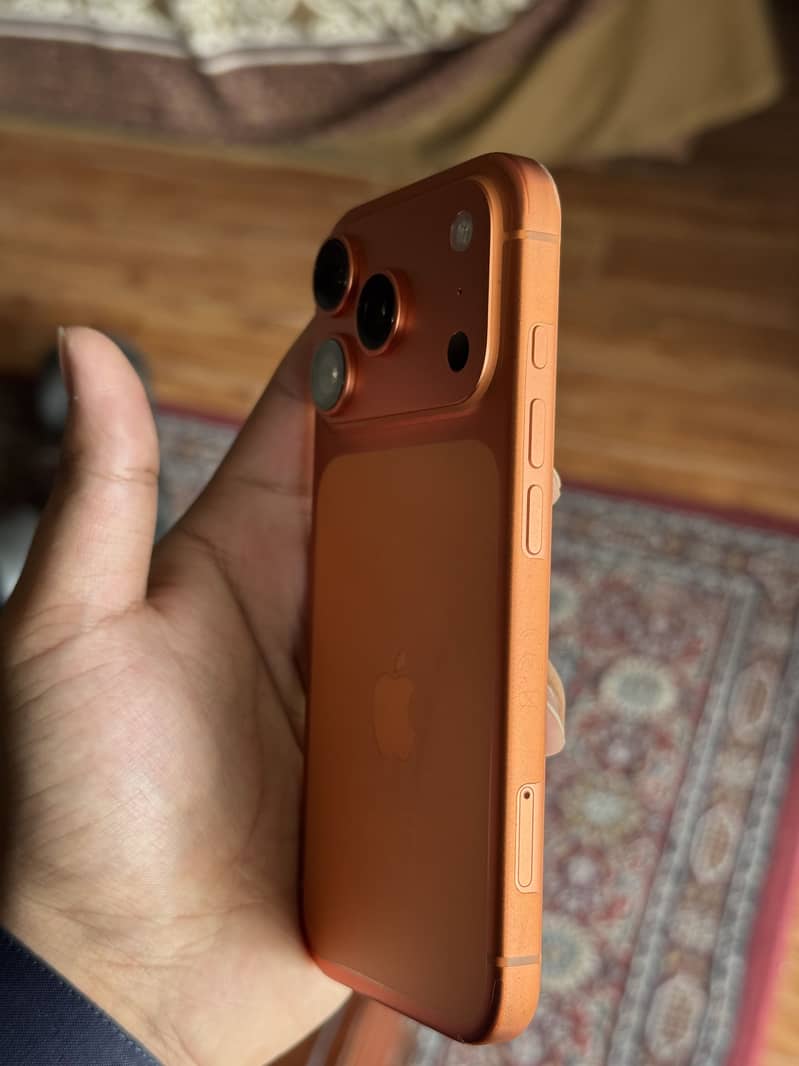Apple iPhone 17 Pro 1