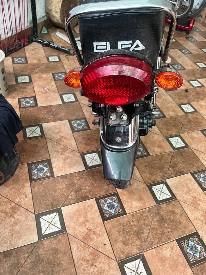 Elfa EV125 5