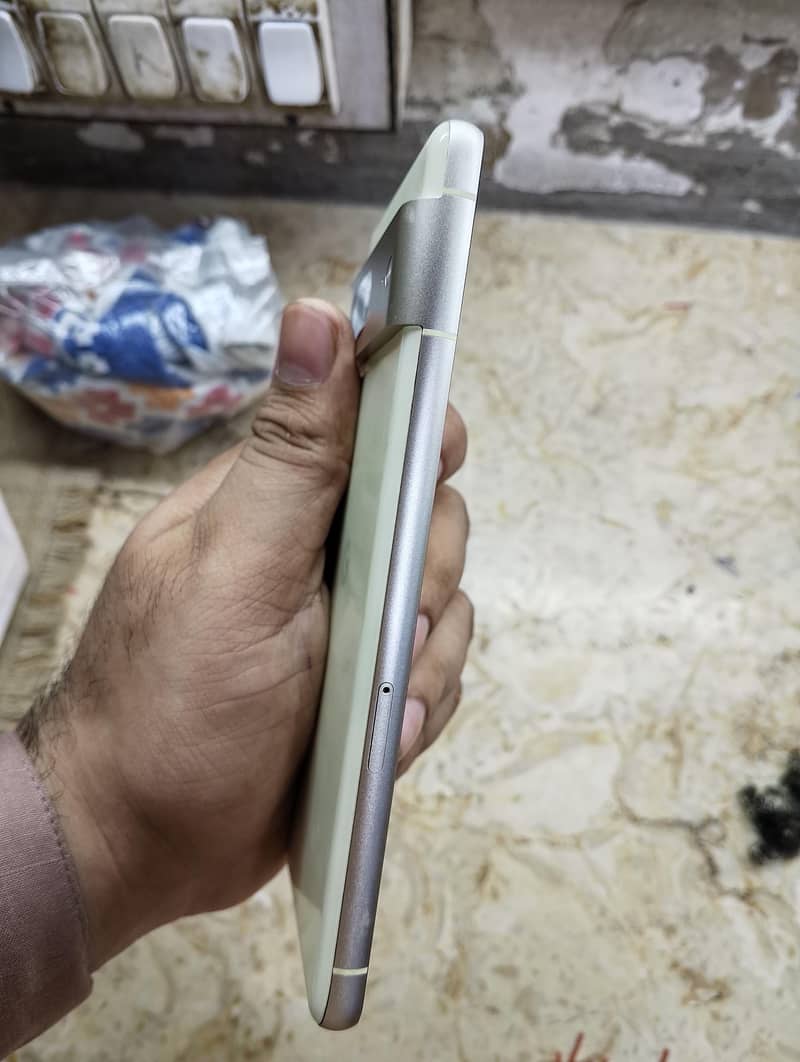 Google Pixel 7 3